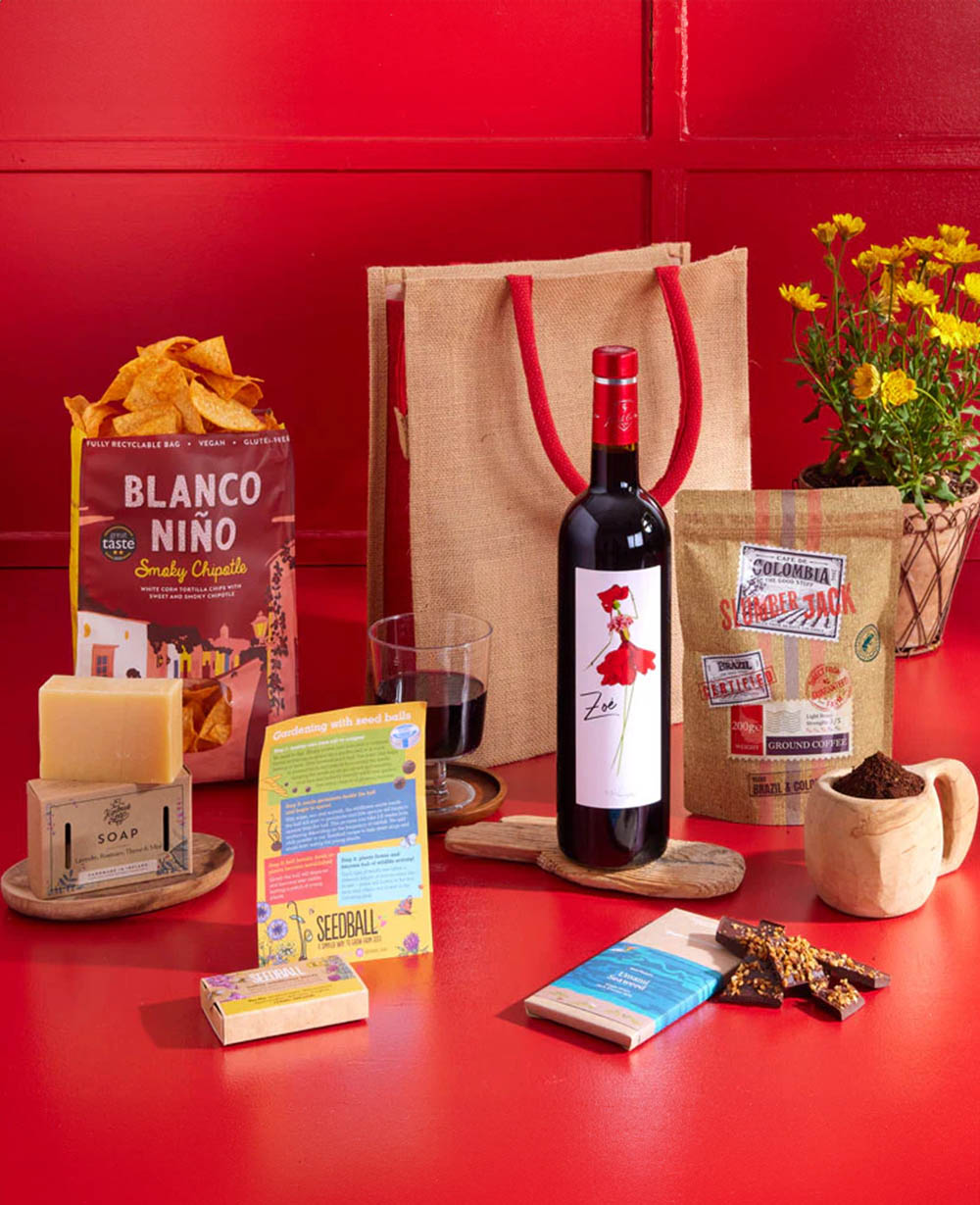 Natural Treats with Red Wine Gift Bag Natural Treats with Red Wine Gift Bag